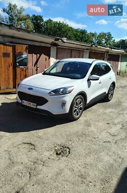 Внедорожник / Кроссовер Ford Escape 2020 в Киеве