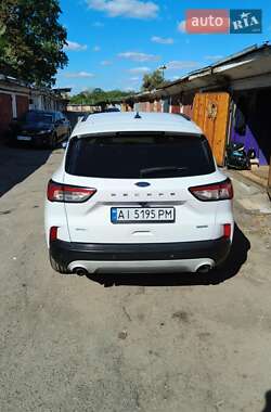 Внедорожник / Кроссовер Ford Escape 2020 в 