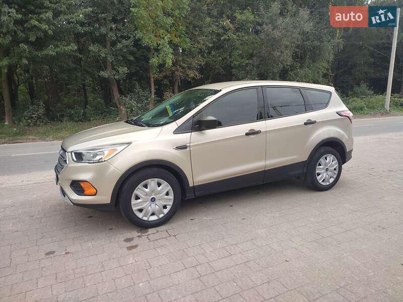 Внедорожник / Кроссовер Ford Escape 2017 в Львове