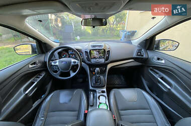 Внедорожник / Кроссовер Ford Escape 2015 в 