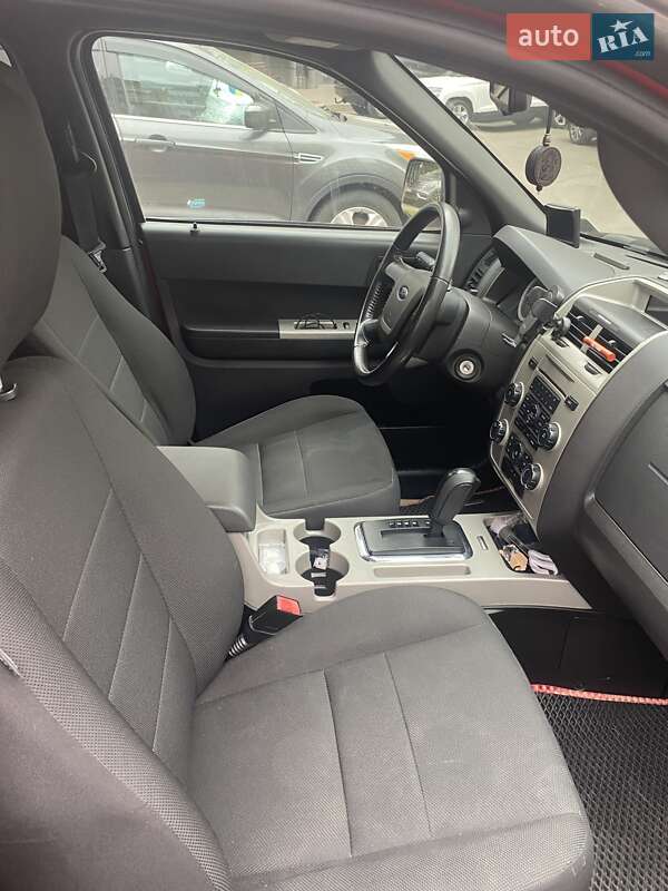 Внедорожник / Кроссовер Ford Escape 2009 в Киеве