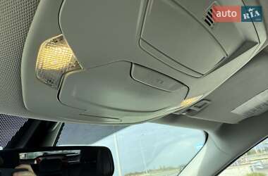 Внедорожник / Кроссовер Ford Escape 2017 в 