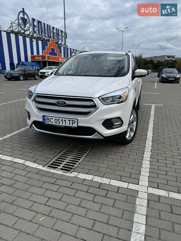 Внедорожник / Кроссовер Ford Escape 2019 в Шептицькому