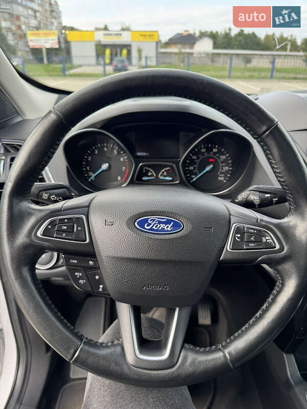 Внедорожник / Кроссовер Ford Escape 2019 в Шептицькому