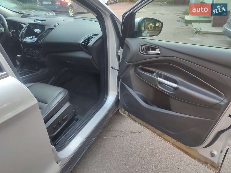 Внедорожник / Кроссовер Ford Escape 2016 в Киеве фото 17 Внедорожник / Кроссовер Ford Escape 2016 в Киеве