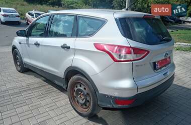 Внедорожник / Кроссовер Ford Escape 2014 в 