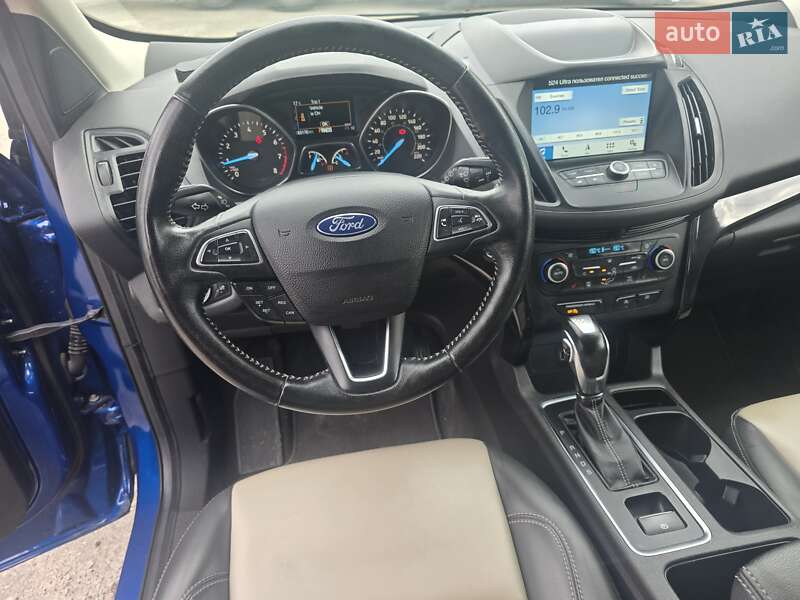 Внедорожник / Кроссовер Ford Escape 2019 в Днепре