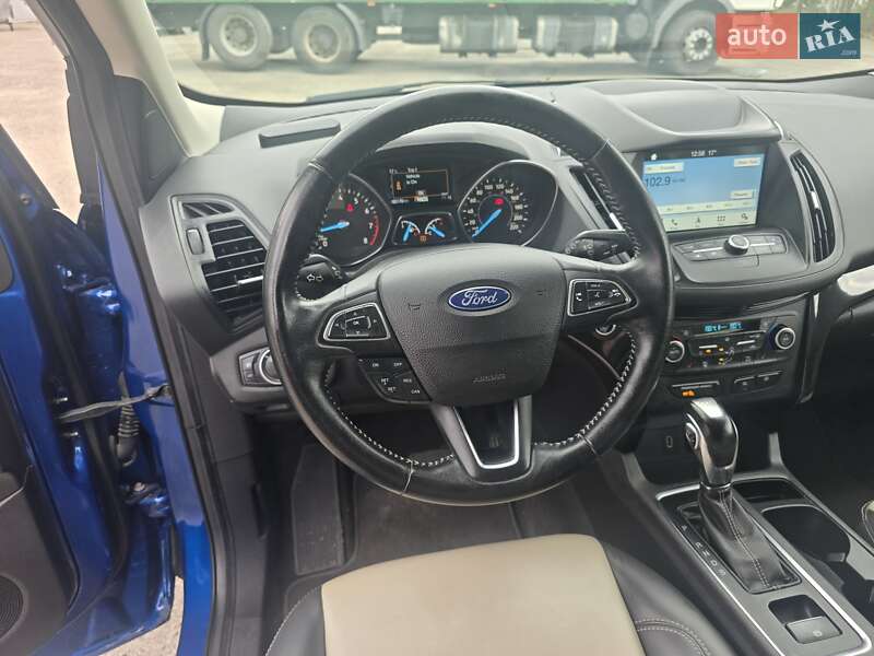 Внедорожник / Кроссовер Ford Escape 2019 в Днепре
