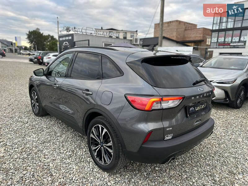 Внедорожник / Кроссовер Ford Escape 2021 в Ивано-Франковске