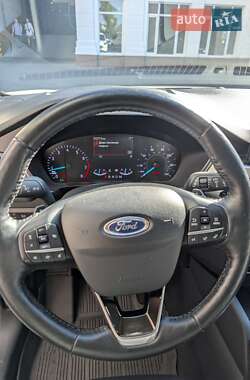 Внедорожник / Кроссовер Ford Escape 2019 в 