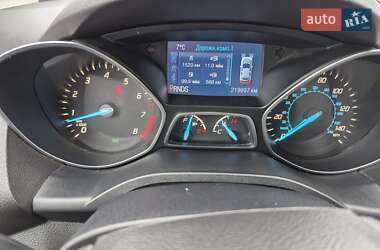 Внедорожник / Кроссовер Ford Escape 2014 в 
