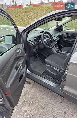 Внедорожник / Кроссовер Ford Escape 2014 в 
