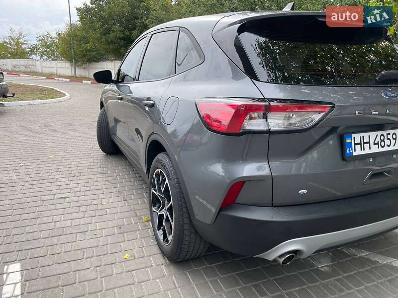 Внедорожник / Кроссовер Ford Escape 2021 в Одессе