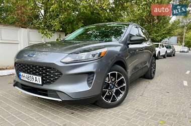 Внедорожник / Кроссовер Ford Escape 2021 в 