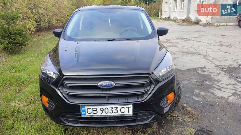 Внедорожник / Кроссовер Ford Escape 2017 в Чернигове