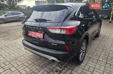 Внедорожник / Кроссовер Ford Escape 2021 в 