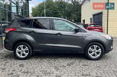 Внедорожник / Кроссовер Ford Escape 2016 в 