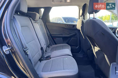 Внедорожник / Кроссовер Ford Escape 2022 в 