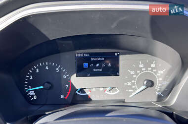 Внедорожник / Кроссовер Ford Escape 2022 в 