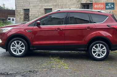 Внедорожник / Кроссовер Ford Escape 2019 в 