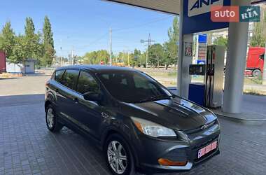 Внедорожник / Кроссовер Ford Escape 2016 в 