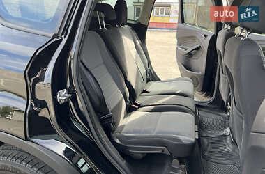 Внедорожник / Кроссовер Ford Escape 2017 в 