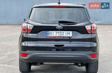 Внедорожник / Кроссовер Ford Escape 2017 в 