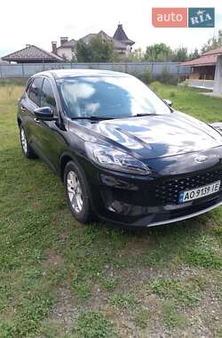 Внедорожник / Кроссовер Ford Escape 2019 в 
