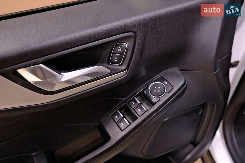 Внедорожник / Кроссовер Ford Escape 2021 в Одессе