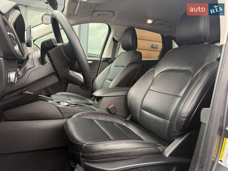 Внедорожник / Кроссовер Ford Escape 2021 в Ровно