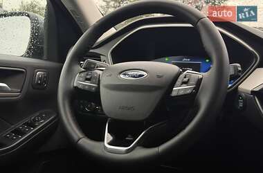 Внедорожник / Кроссовер Ford Escape 2021 в 