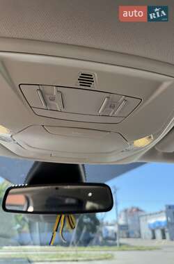 Внедорожник / Кроссовер Ford Escape 2017 в 