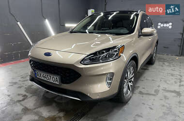 Внедорожник / Кроссовер Ford Escape 2020 в Киеве