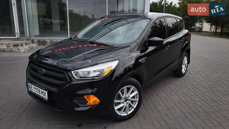 Внедорожник / Кроссовер Ford Escape 2017 в Каменском