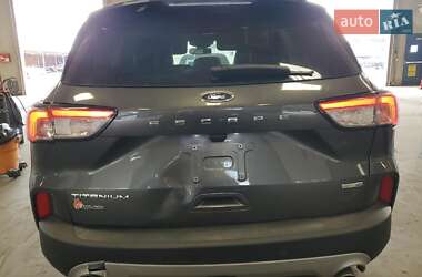 Внедорожник / Кроссовер Ford Escape 2020 в 