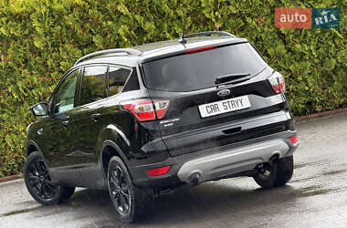 Внедорожник / Кроссовер Ford Escape 2018 в 