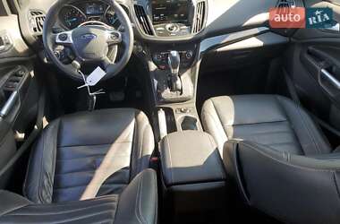 Внедорожник / Кроссовер Ford Escape 2015 в 