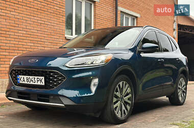Позашляховик / Кросовер Ford Escape 2020 в 