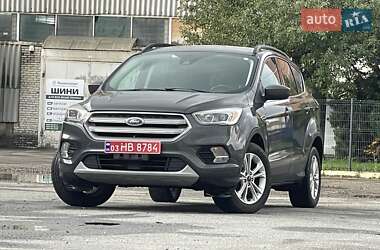 Внедорожник / Кроссовер Ford Escape 2018 в 