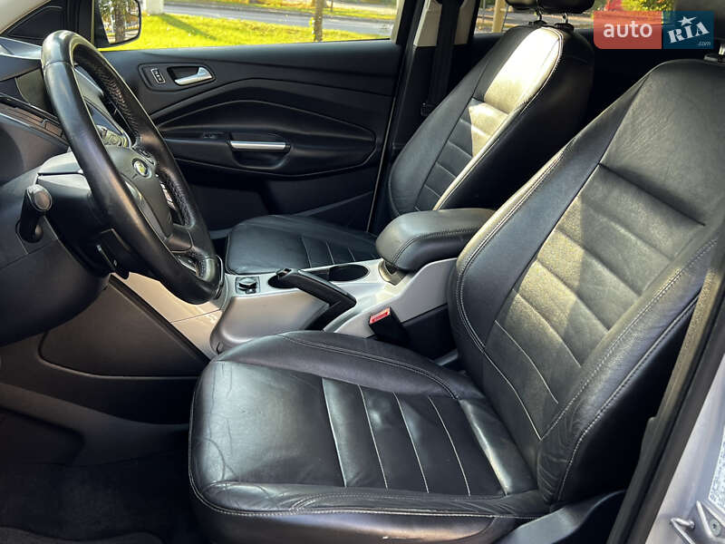 Внедорожник / Кроссовер Ford Escape 2012 в Кременчуге