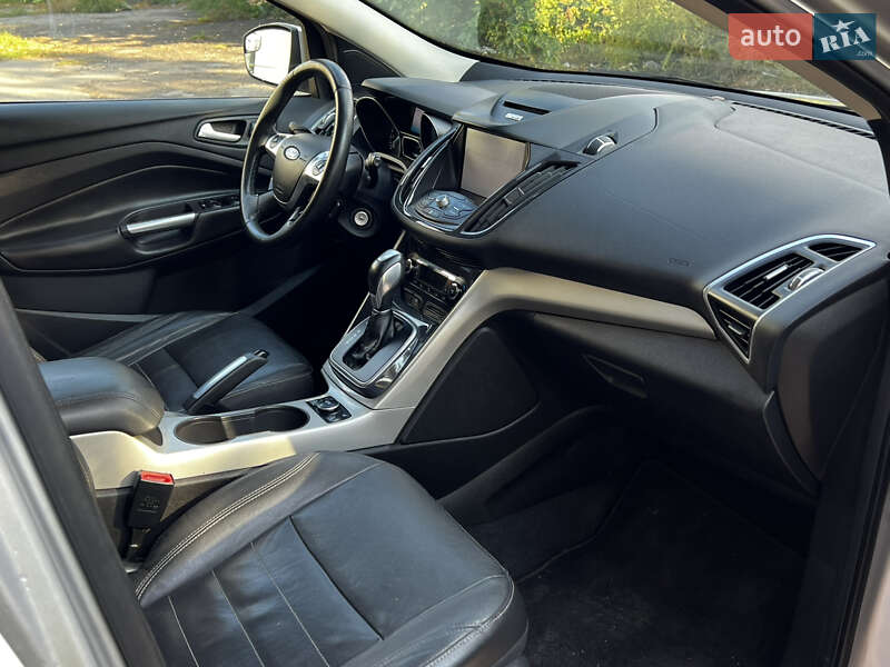 Внедорожник / Кроссовер Ford Escape 2012 в Кременчуге