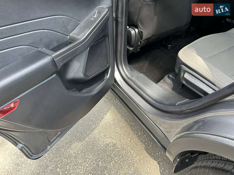 Внедорожник / Кроссовер Ford Escape 2022 в Киеве