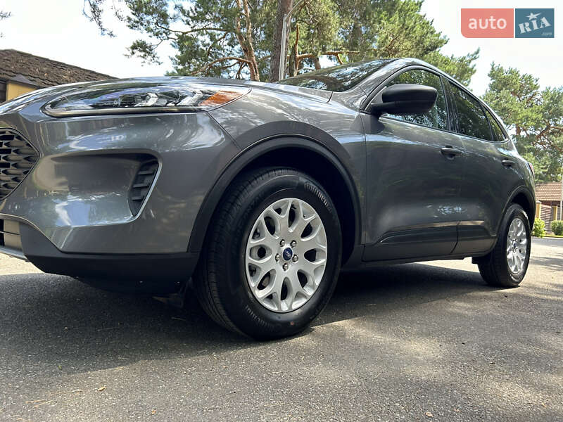 Внедорожник / Кроссовер Ford Escape 2022 в Киеве