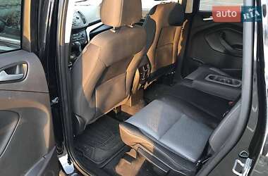 Позашляховик / Кросовер Ford Escape 2017 в 
