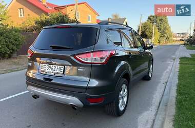Позашляховик / Кросовер Ford Escape 2015 в 