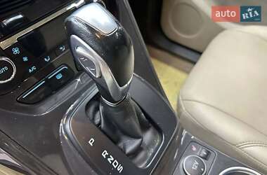 Внедорожник / Кроссовер Ford Escape 2015 в 