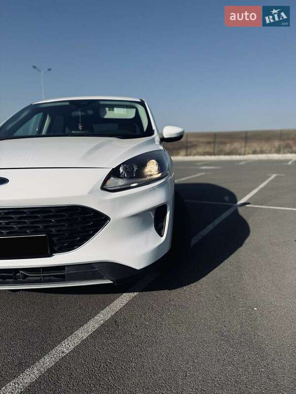 Внедорожник / Кроссовер Ford Escape 2020 в Дубно