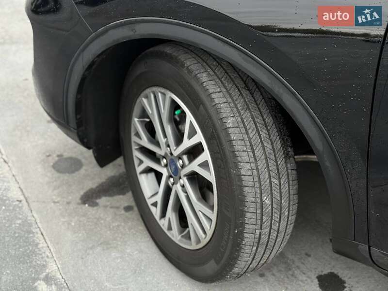 Внедорожник / Кроссовер Ford Escape 2022 в Ровно фото 4 Внедорожник / Кроссовер Ford Escape 2022 в Ровно