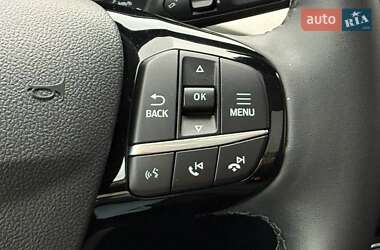 Внедорожник / Кроссовер Ford Escape 2022 в 