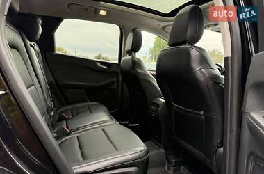 Внедорожник / Кроссовер Ford Escape 2022 в 